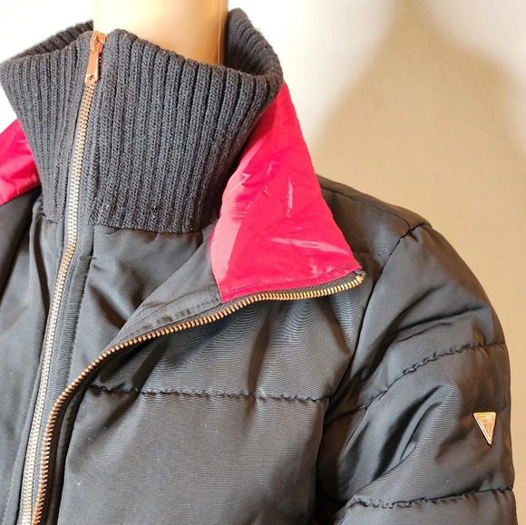 Guess Black puffy coat. Women's size small. - Picture 10 of 16